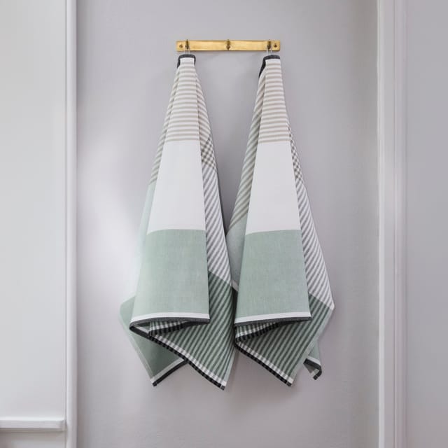 Becker 63 tea towels in sage green