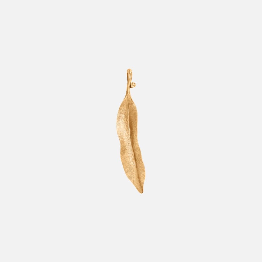 A Leaves pendant in 18 carat yellow gold