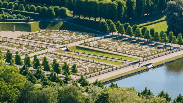The Baroque garden by the lake