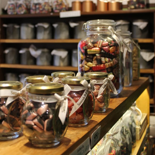 Jars of mixed bolcher in the Nørregade shop