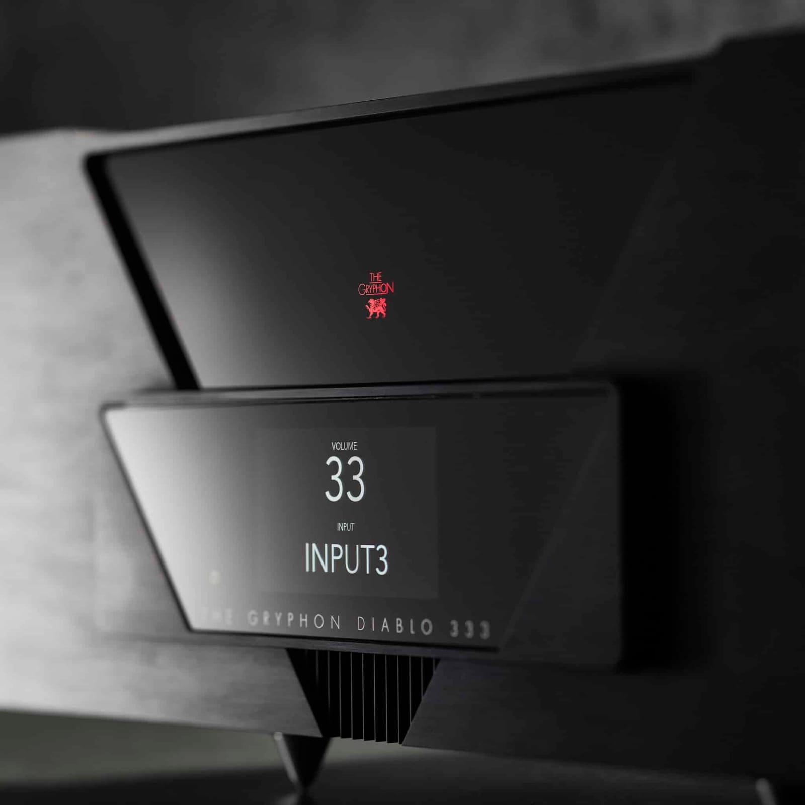 The Diablo 333's front with its touch-screen display