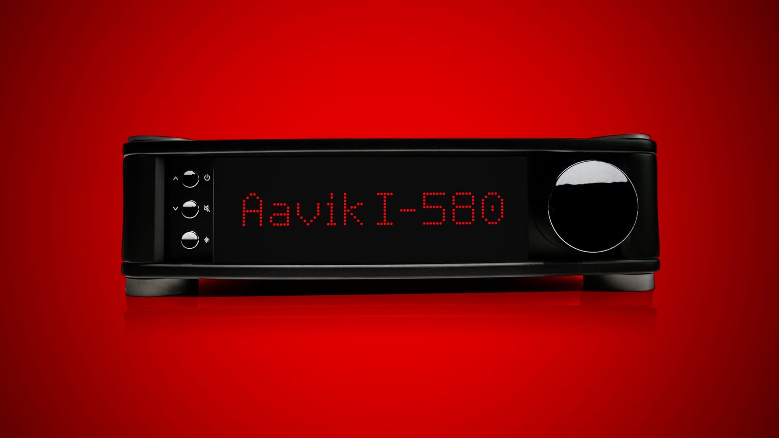The I-580 integrated amplifier from the front