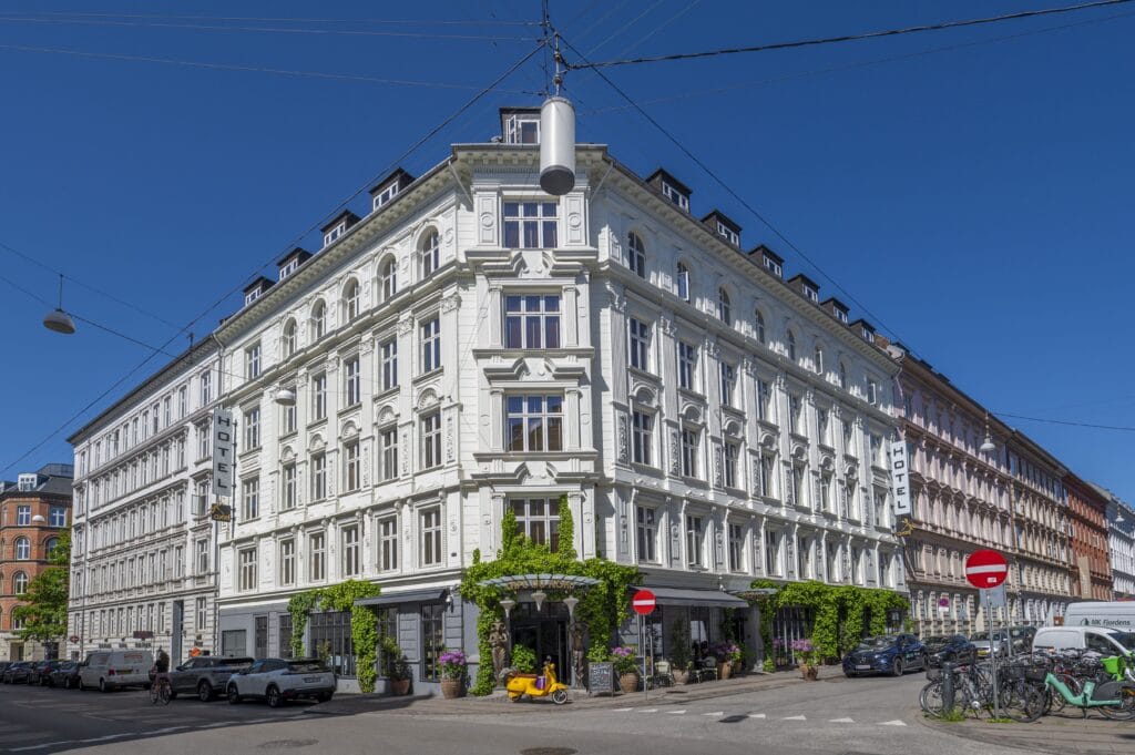Axel Guldsmeden on a Copenhagen corner