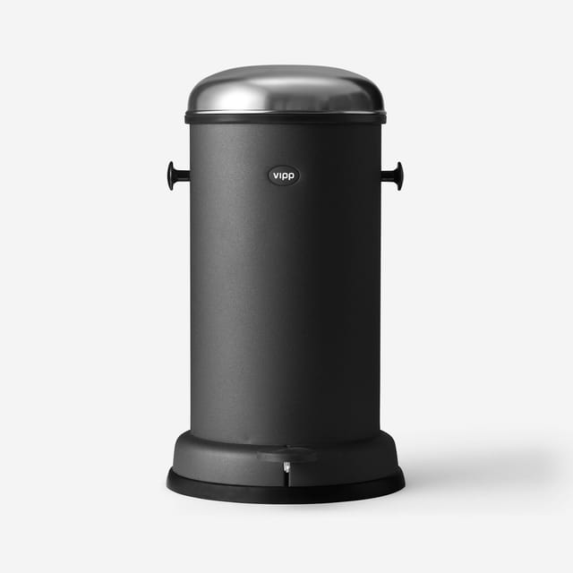 The pedal bin in black