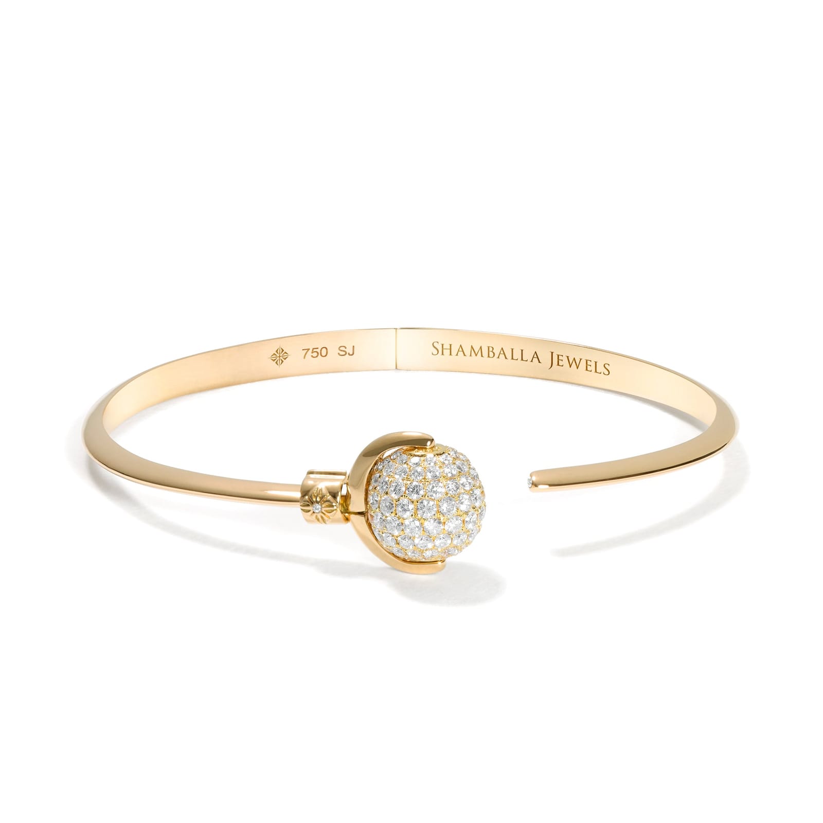 Nyima Mini Cuff in yellow gold with a diamond pavé bead