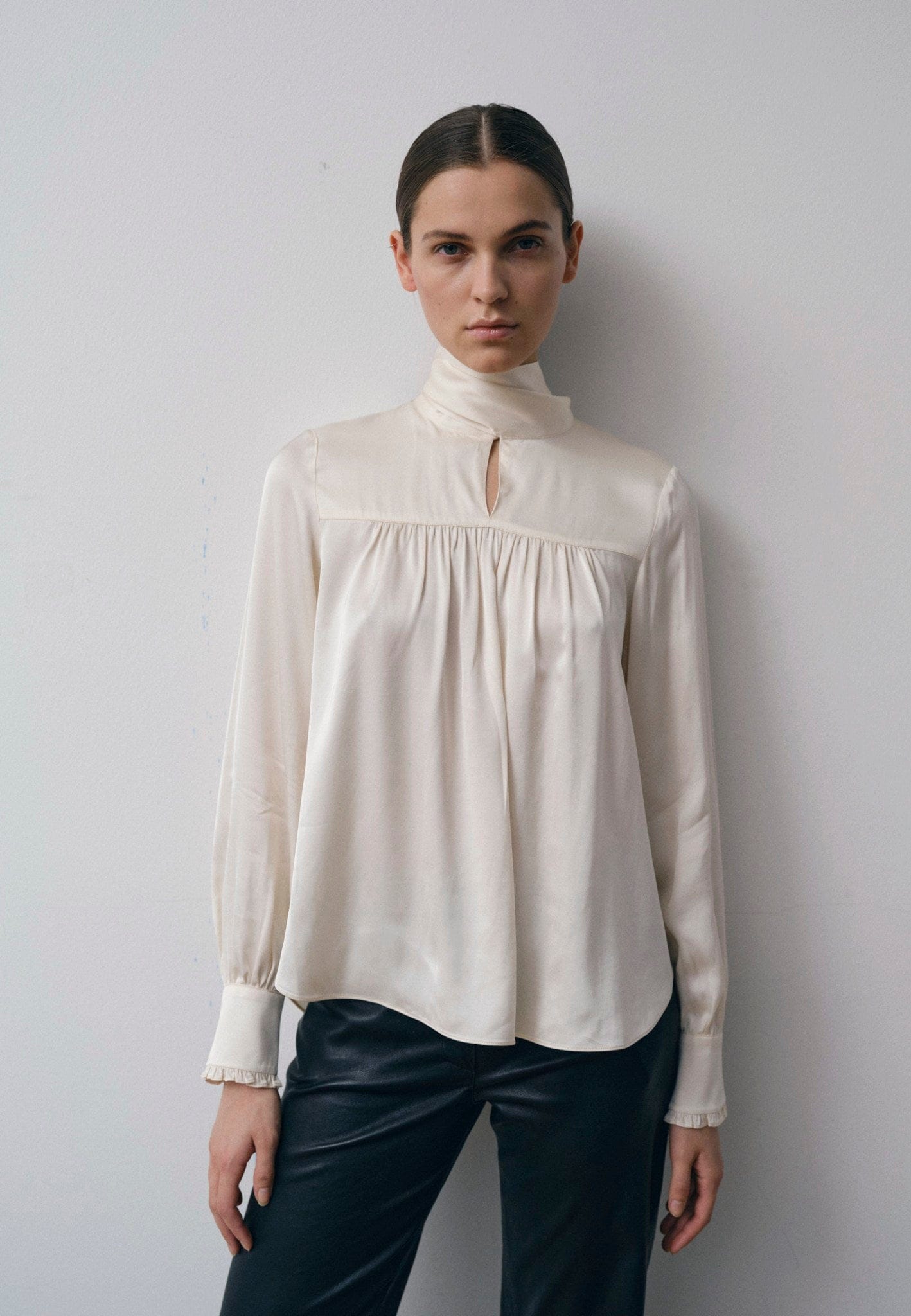 Alba blouse in off-white, autumn/winter 2022 lookbook
