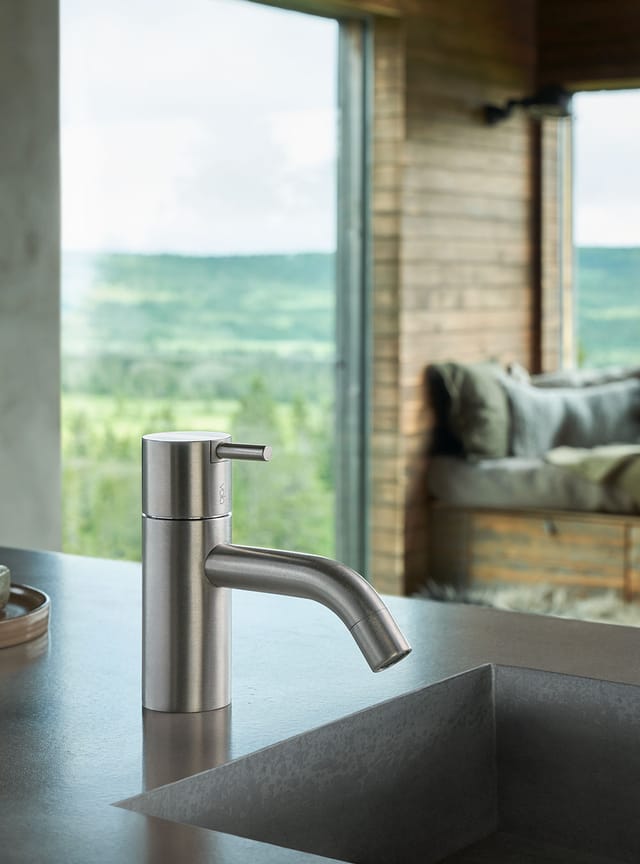 HV1 basin mixer in brushed steel