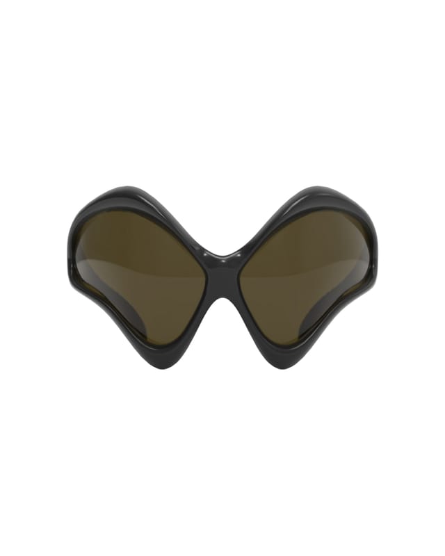 Larva sunglasses in black