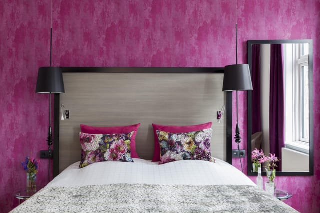 A Brilliant room with patterned cushions
