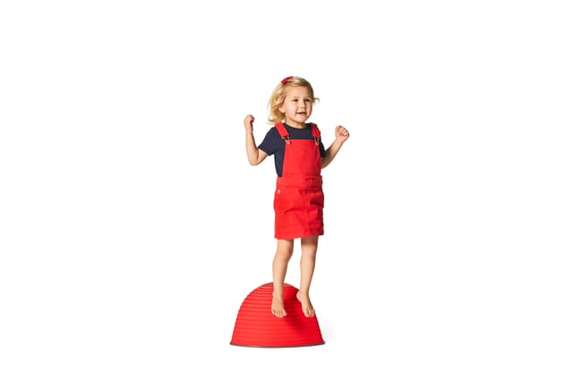 A child standing on a Gonge Hilltop