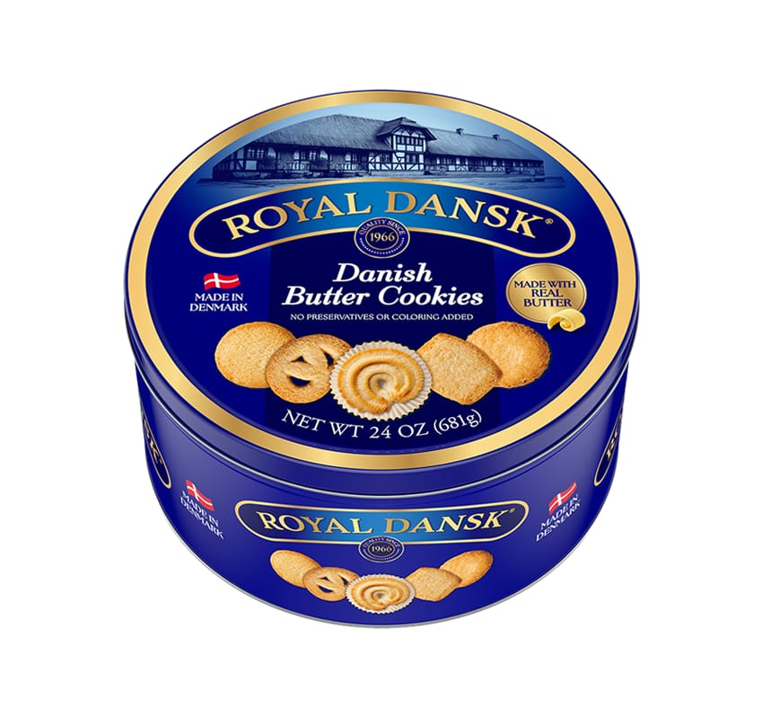 The blue tin, 681 g, with Hjemstavnsgaard on the lid