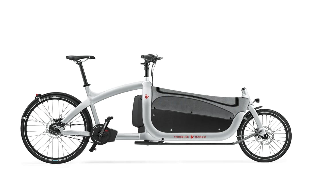 The Triobike cargo in silver with a flat cover, side view