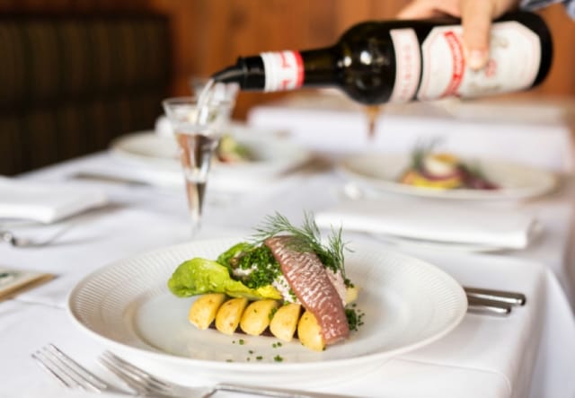 Herring with potatoes and a poured snaps