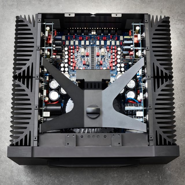 The Diablo 333 opened, showing its dual-mono layout