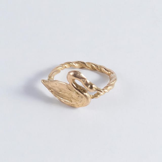 Swan Ring in 18 carat gold