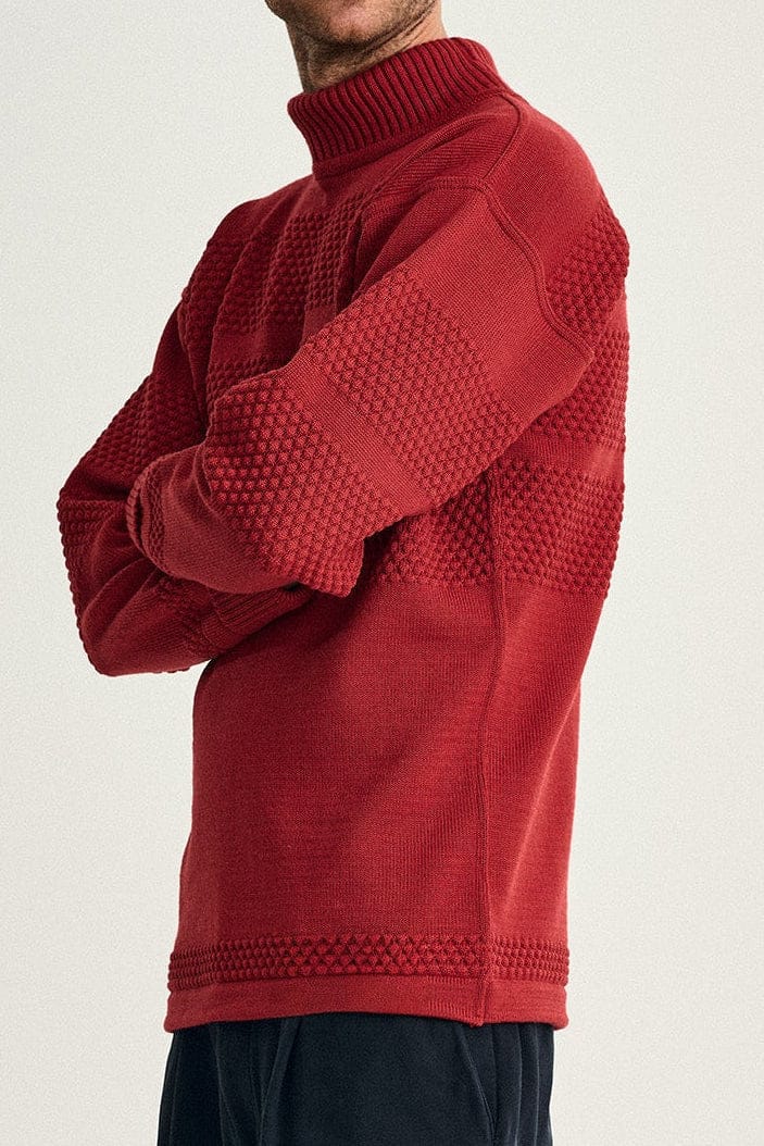 FISHERMAN sweater in dannebrog red