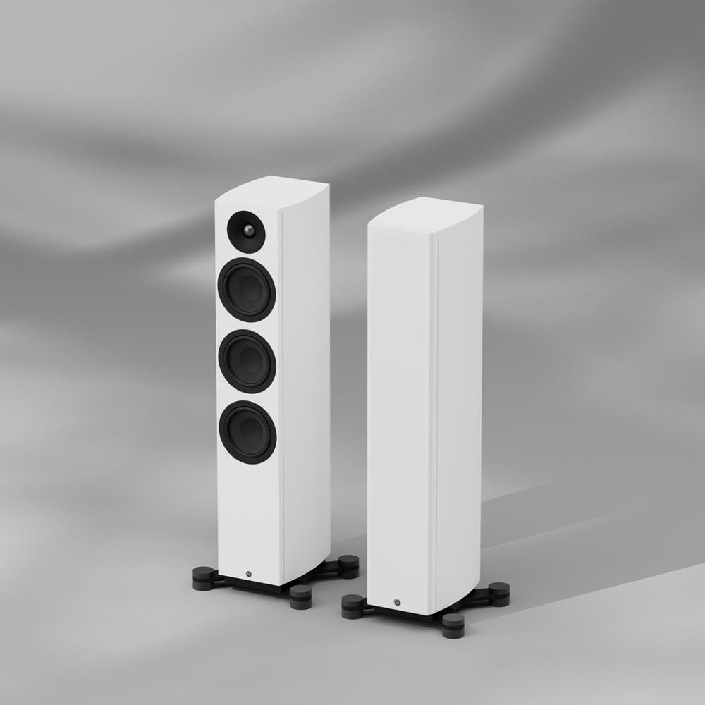 The Legend 40.2 Silverback DS in white