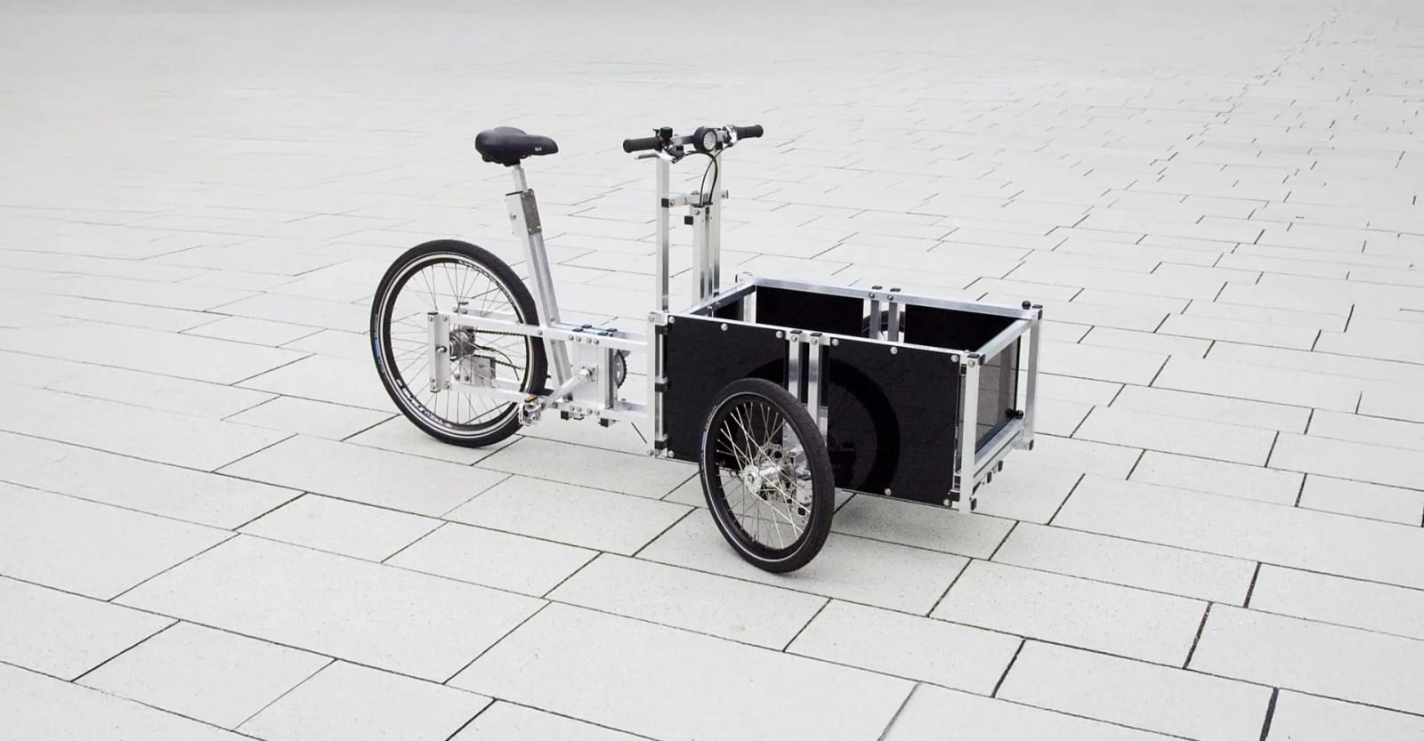 The XYZ Cargo Trike with its bolted aluminium frame